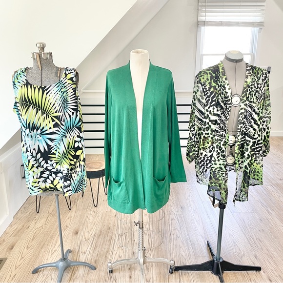 Susan Graver Tops - NEW! XL Susan Graver green, and white tops bundle - 3 included